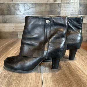 BCBG Paris Cinelia Black Leather Boots Women's Boots Booties • Size 8.5B